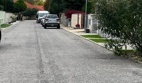 Stavebný pozemok v Rusovciach na predaj