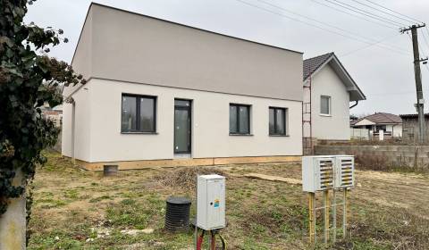 Štýlový rodinný dom – pohodlie bytu, súkromie domu