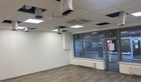 Skutočne výnimočný obchodný priestor na Lichnerovej ulici v Senci 