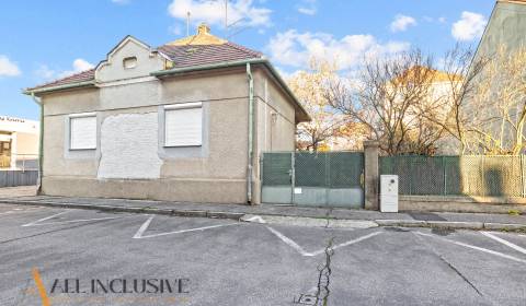 NA PREDAJ 3-IZBOVÝ RODINNÝ DOM, DUNAJSKÁ STREDA