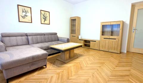 MODERNÝ 2,5i byt, REKONŠTRUKCIA,2 X BALKÓN,Brnianska ulica,Staré Mesto