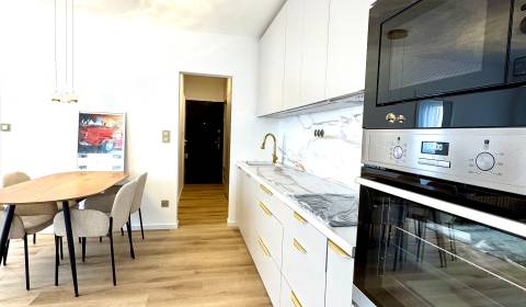 Nový, elegantne zariadený, 4i byt na 