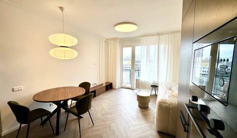 Atraktívny, dizajnový 2i byt v Ružinove, ihneď k nasťahovaniu