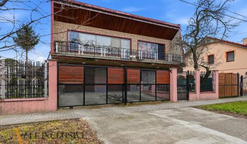 Na predaj 5,5-izbový posch. rodinný dom, Veľký Meder