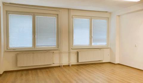 KANCELÁRIA 30m2, GARBIARSKA ULICA, KOŠICE