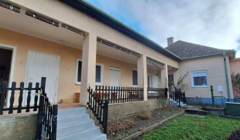 PREDAJ: Rodinný dom s priestranným pozemkom 1.618 m2 -v obci IŽA