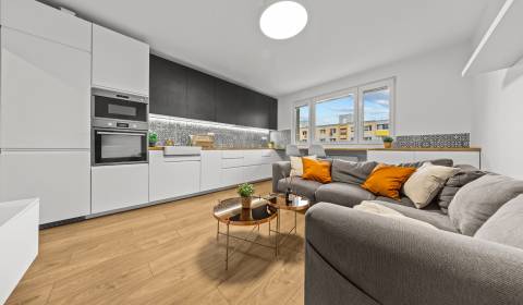 REZERVOVANÉ!,2-IZB.BYT, KOMPLETNÁ REK.,ĽUDOVÍTA FULLU, KARLOVA VES