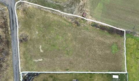 Stavebný pozemok Kuzmice