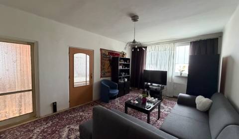 3 izbový byt s balkónom 