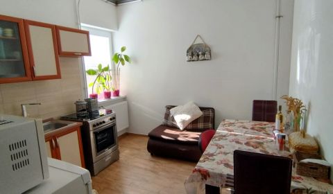 Veľkorysý priestor na Chrenovej čaká na vašu kreativitu. Nitra