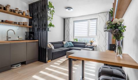 | PREDAJ 2 izbový byt, TAMMI, Pri Hrubej lúke, Dúbravka