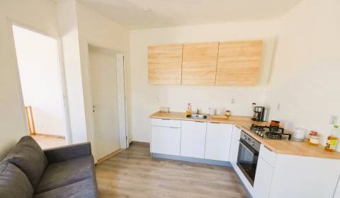 2 - izbový byt  - 51 m², Hviezdoslavov