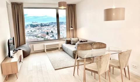 Prenájom 2 izb.byt SKYPARK, Veža I, výhľad na hrad centrum