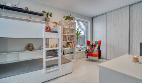 Unikátna 4i NOVOSTAVBA, Špačince 740m² pozemok len pár minút od Trnavy