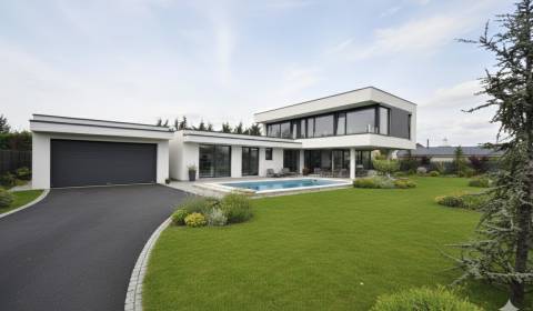 Nadštandardná 6-izbová dizajnová vila s bazénom a dvojgarážou