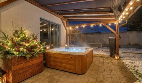 Unikátna 4i NOVOSTAVBA, Špačince 740m² pozemok len pár minút od Trnavy