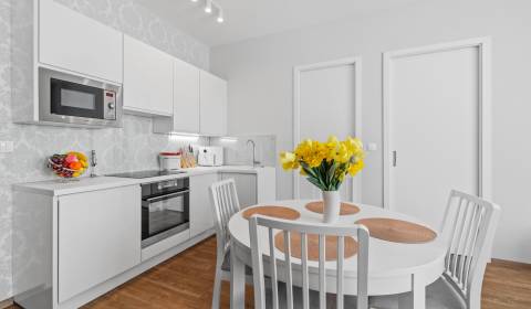 PREDAJ - 2izb.bytu pri Prezidentskom paláci, BAI - Gunduličova 8 