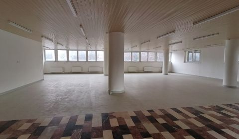 Obchodný alebo kancelársky priestor na prenájom Martin centrum