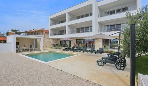 CHORVÁTSKO - VÝBORNÁ PONUKA! - 3-izbový apartmán - SUKOŠAN, Zadar
