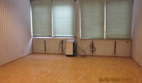 KOŠICE, NAD JAZEROM - Napájadlá: Malý SKLAD 48 m2 alebo kancelária