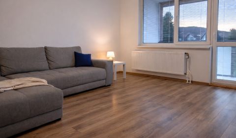 *PRENAJATÝ* Ideálny 3 izbový byt s veľkou loggiou | Okružná | SL