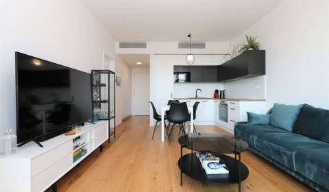 NUERA︱SKY PARK Moderný 2-izbový byt na 6. poschodí, veža 3