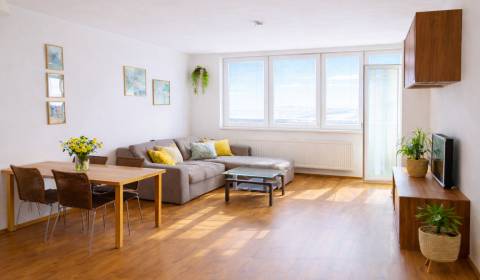 INVESTIČNÉ BÝVANIE V TOP LOKALITE: 2-IZBOVÝ BYT, JÉGÉHO UL, BRATISLAVA