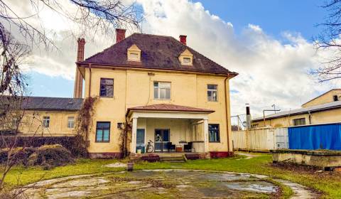Rodinný dom (bytovka) s pozemkom 554m2, Bobotská Lehota