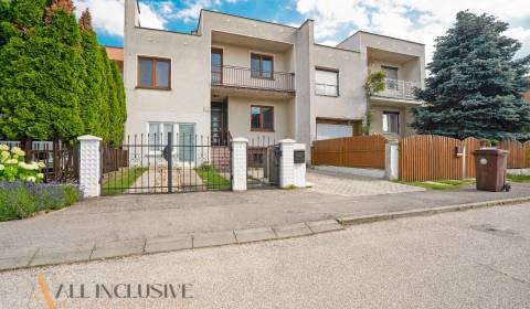 NA PREDAJ 5-IZBOVÝ POSCH. RODINNÝ DOM, DUNAJSKÁ STREDA