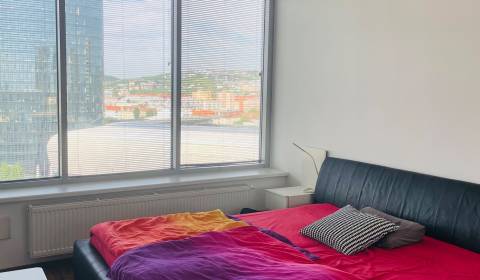 Pripravujeme.Predaj 2.izbového bytu v Troch Vežiach