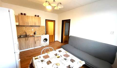 EXKLUZÍVNY PREDAJ - 1 izbový byt Revolučná Štvrť , Galanta