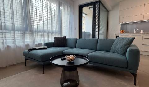 Exk. prenájom lux. 2 iz bytu Rezidencia Blumental