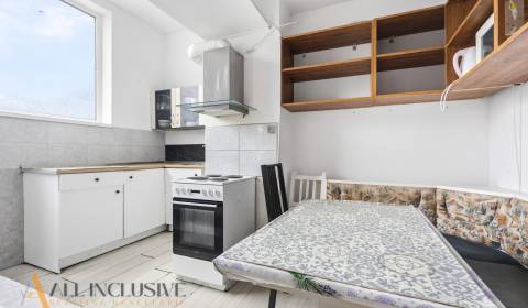 Na predaj 3-izbový byt so záhradkou, Senec