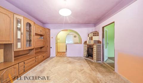 Na predaj 3-izb. byt s pivnicou v Dunajskom Klátove