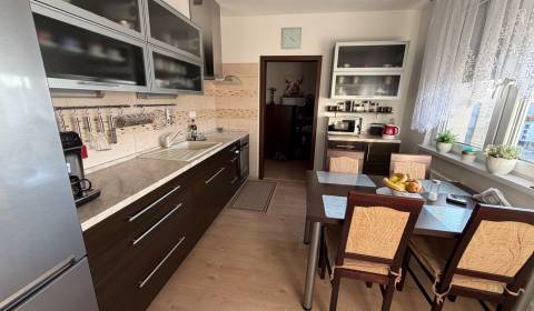 3 izbový byt s balkónom Topoľčany 
