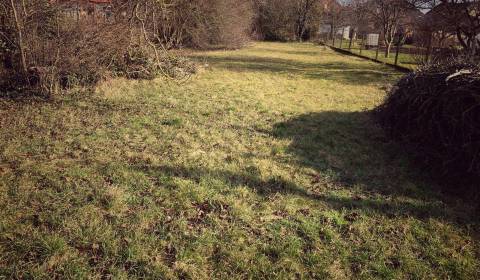 Horné Chlebany pozemok 991 m2 – stavajte dom snov