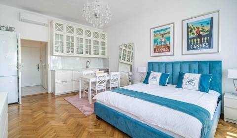 Nádherný, staromestský, 1-izb. byt v centre s výhľadom na Dunaj