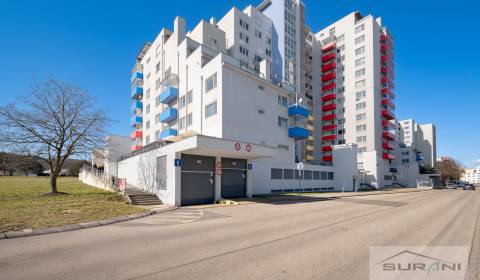 Nové v ponuke | 3-izbový byt 91 m² | 2× balkón | parkovanie | RUSTICA 