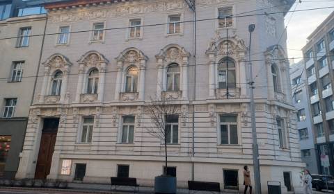 Na prenájom obchodný priestor 140m2, Štúrova, Štúrova, Staré Mesto