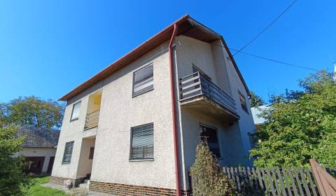 : Predaj rodinného domu s veľkým pozemkom v obci Pitelová 