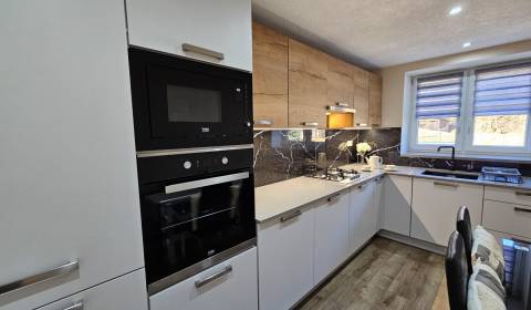 Predaj, 2-izbový byt s garážou v Banskej Belej-REZERVOVANE