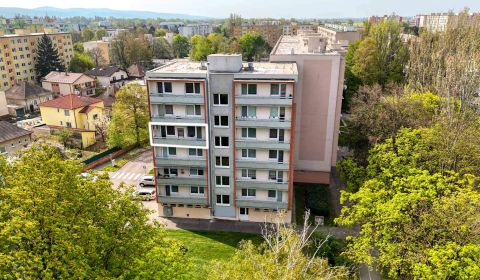 2-izbový byt 66 m² s 6 m² loggiou na sídlisku 