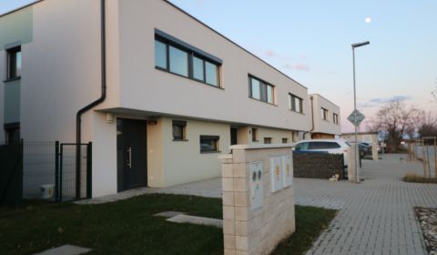 4-izb.rodinný dom na Okružnej ul.-Senec