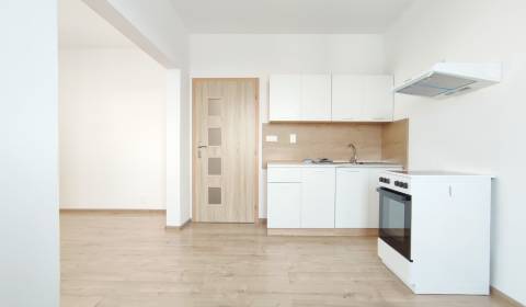 | 2-izbový byt + parking, ul. Východná | Trenčín