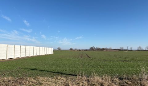 NA PREDAJ pozemok na výstavbu rodinného domu v obci IŽA
