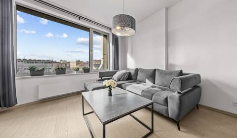 Jedinečný 2-izbový byt s výhľadom na hrad v projekte Sky Park -Veža II