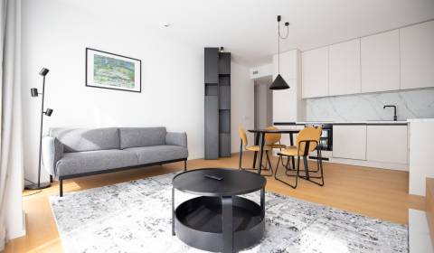 Zariadený 2-izbový byt v novostavbe, Petržalka