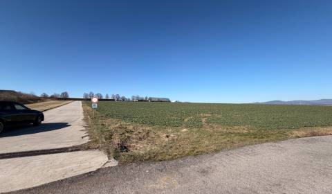 Stavebný pozemok Tovarníky / PRIEMYSEL 