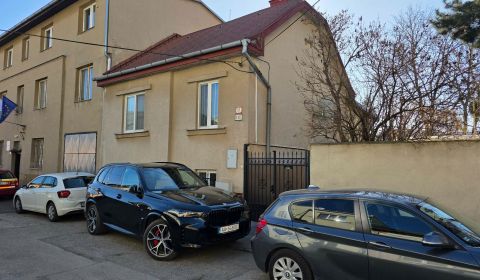 Na predaj  rodinný dom ulica Mudroňova Košice