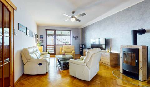 Nadštandardný rodinný dom na Jazmínovej ulici, Zvolen